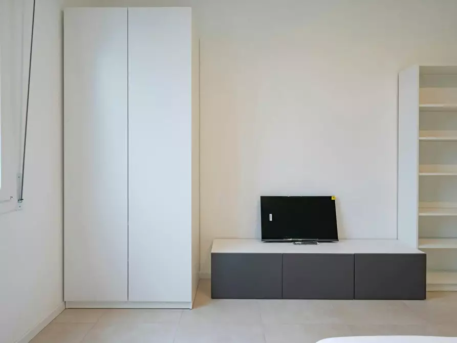 Immagine 5 di Appartamento in affitto  in Via Lodovico Il Moro a Milano