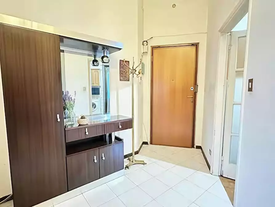 Immagine 8 di Appartamento in affitto  in Via Valsolda a Milano