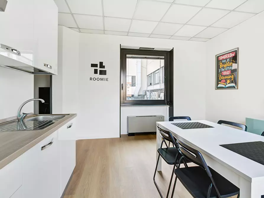 Immagine 10 di Camera in affitto  in Via Privata Deruta a Milano