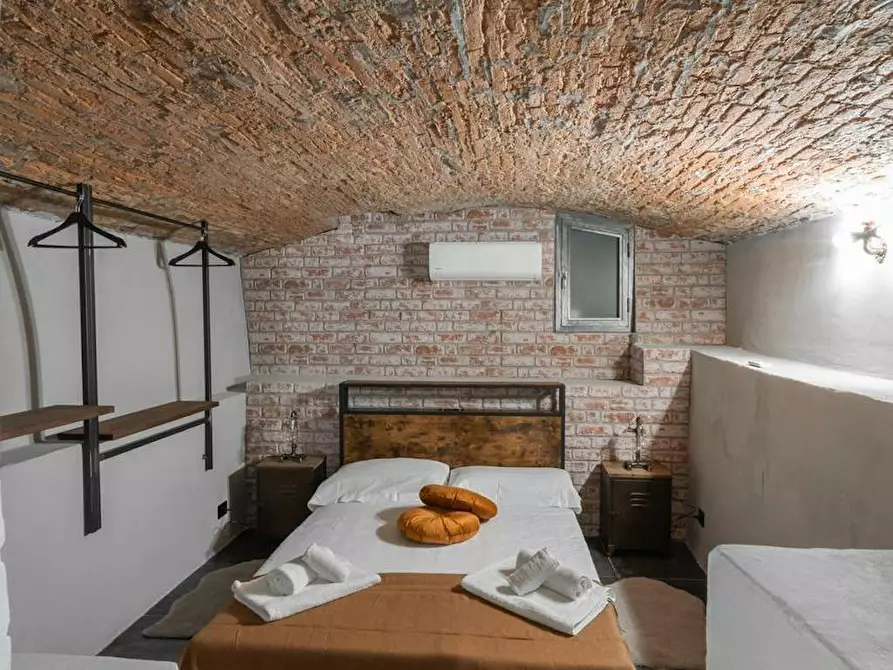 Immagine 10 di Casa indipendente in affitto  in Piazza Santa Maria in Campo a Firenze