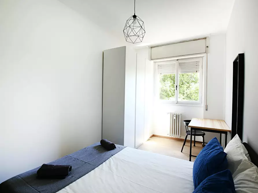 Immagine 3 di Camera in affitto  in Via Carlo Marx a Milano