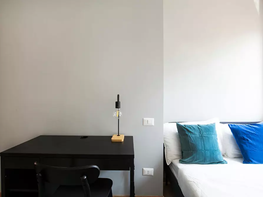 Immagine 1 di Camera in affitto  in Via Carlo Marx a Milano