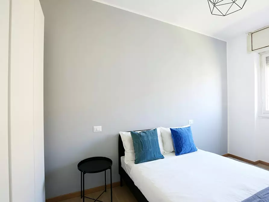 Immagine 2 di Camera in affitto  in Via Carlo Marx a Milano