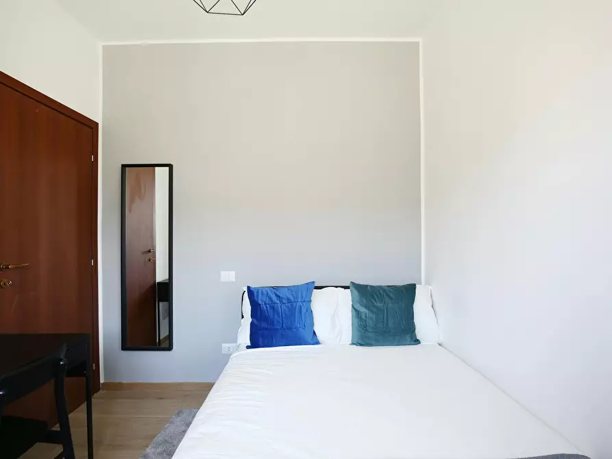 Immagine 3 di Camera in affitto  in Via Carlo Marx a Milano