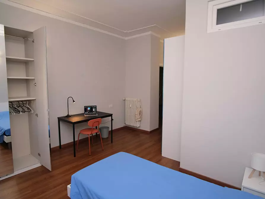 Immagine 5 di Camera in affitto  in Via del Sansovino a Firenze
