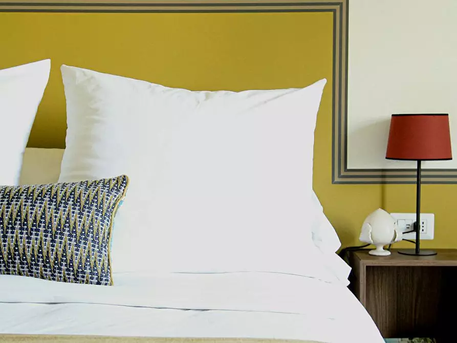 Immagine 6 di Camera in affitto  in Via Riano a Roma