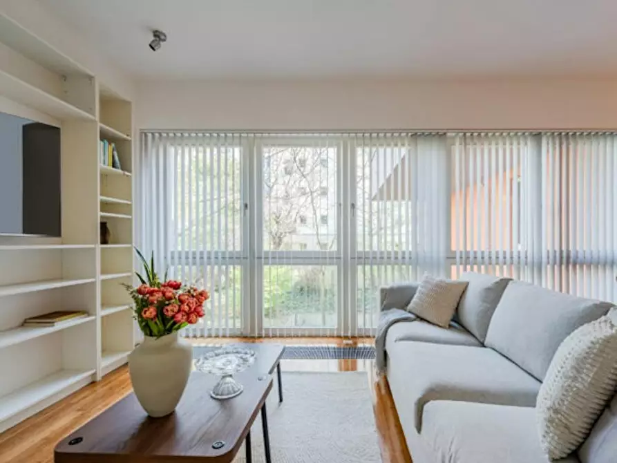 Immagine 4 di Appartamento in affitto  in Pappelallee a Berlin