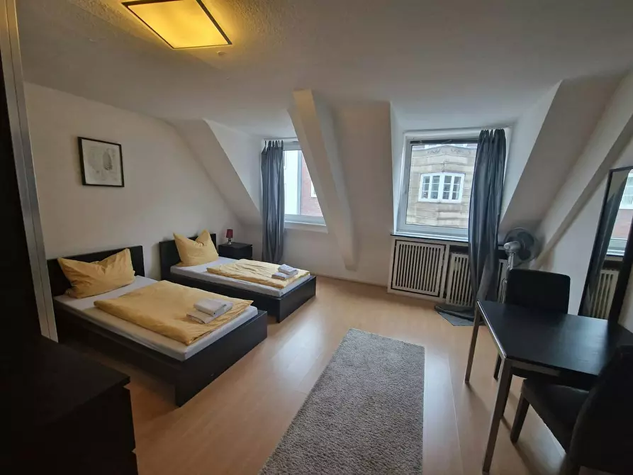 Immagine 4 di Appartamento in affitto  in Benrather Straße a Düsseldorf