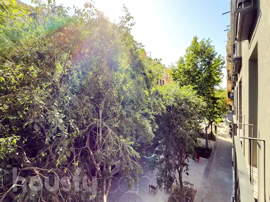Immagine 9 di Appartamento in affitto  in Carrer de Rocafort a Barcelona
