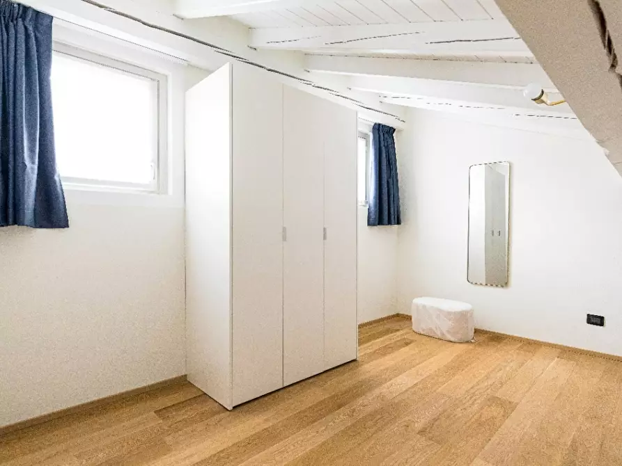 Immagine 9 di Appartamento in affitto  in Via Gianni Rodari a Como