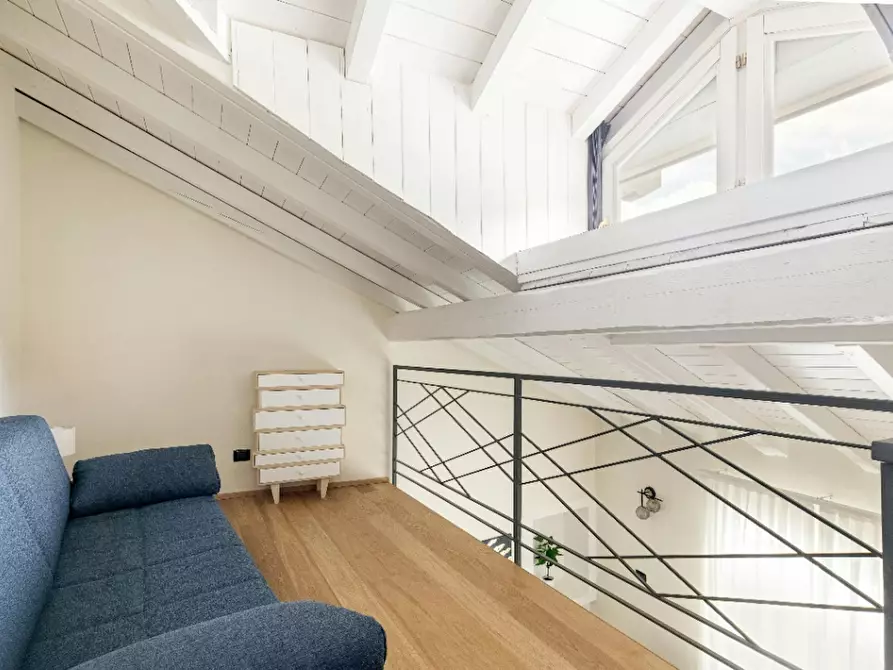 Immagine 10 di Appartamento in affitto  in Via Gianni Rodari a Como