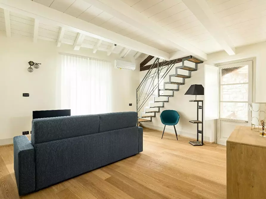 Immagine 6 di Appartamento in affitto  in Via Gianni Rodari a Como