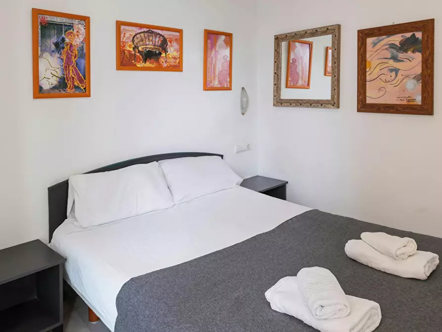 Immagine 2 di Appartamento in affitto  in Carrer d'En Llopis a Valencia