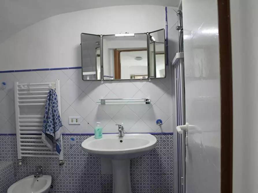 Immagine 3 di Appartamento in affitto  in Piazza Vanvitelli a Napoli