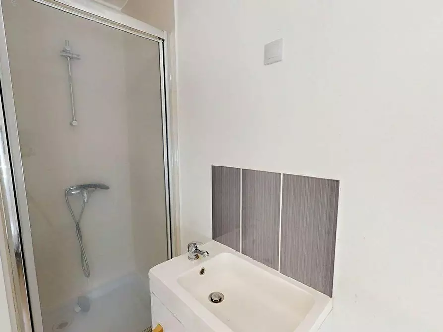 Immagine 5 di Camera in affitto  in Rue du Halot a Tourcoing