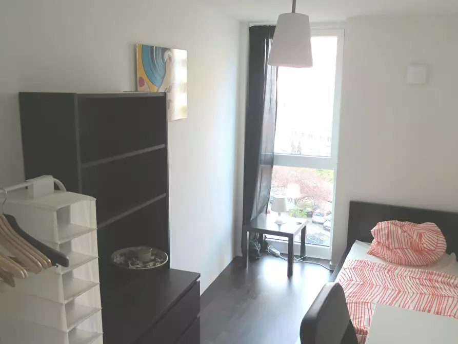 Immagine 3 di Camera in affitto  in Bernhard-Weiß-Straße a Berlin