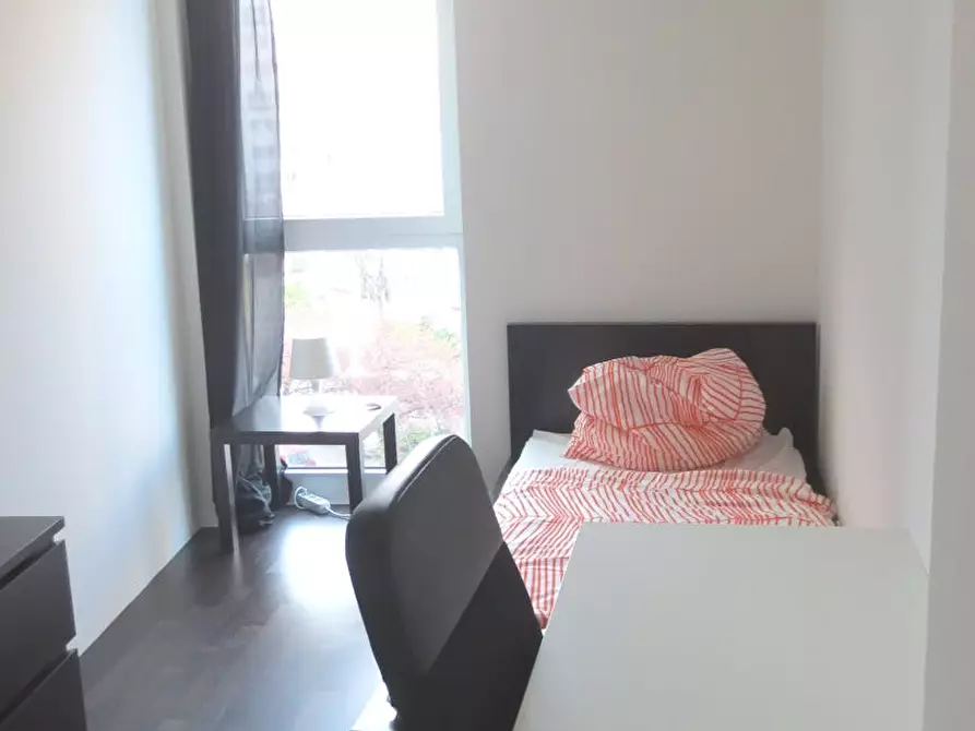 Immagine 4 di Camera in affitto  in Bernhard-Weiß-Straße a Berlin