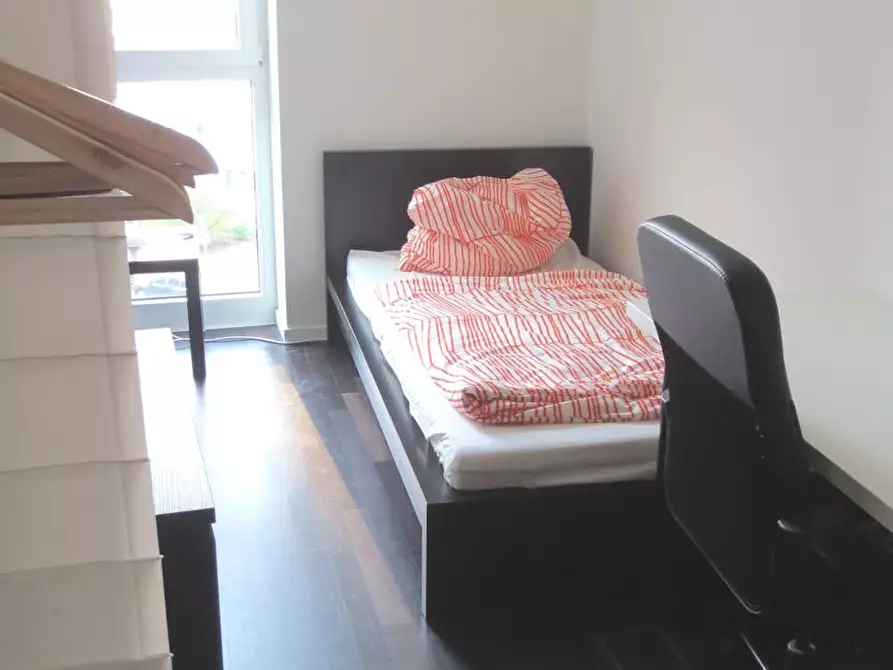 Immagine 5 di Camera in affitto  in Bernhard-Weiß-Straße a Berlin