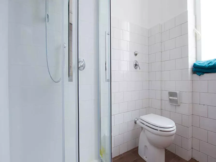 Immagine 9 di Camera in affitto  in Via Alfonso Capecelatro a Milano