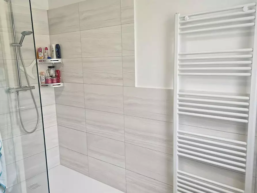 Immagine 7 di Appartamento in affitto  in Alsenstraße a Berlin