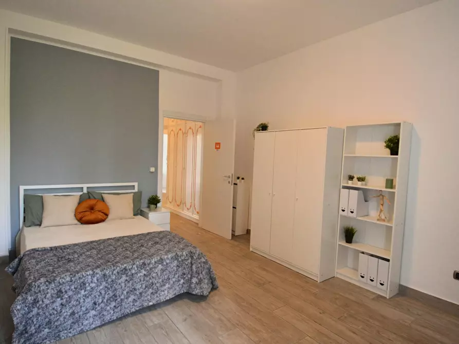 Immagine 1 di Camera in affitto  in Via Giacomo Matteotti a Reggio Nell'emilia