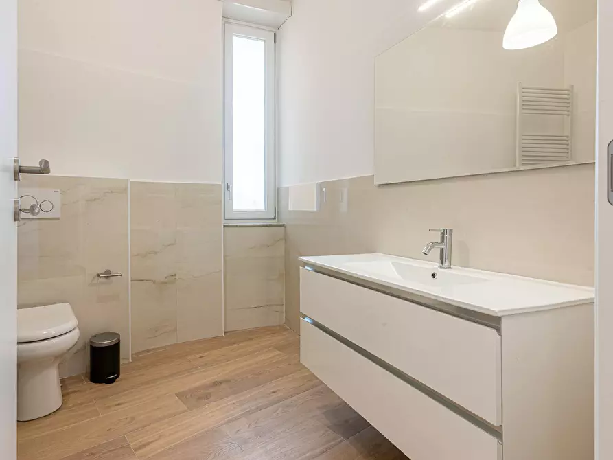 Immagine 10 di Camera in affitto  in Via Vigone a Torino