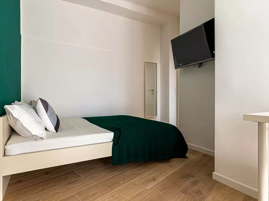 Immagine 5 di Camera in affitto  in Via Vigone a Torino