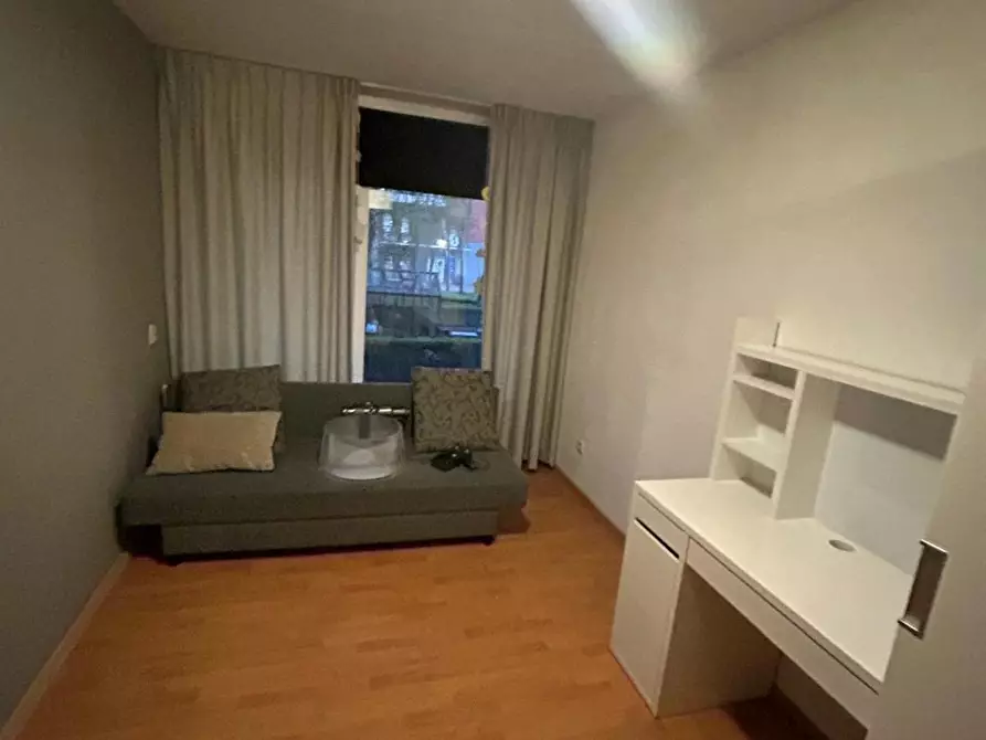 Immagine 8 di Appartamento in affitto  in Zuster Hennekeplein a Rotterdam