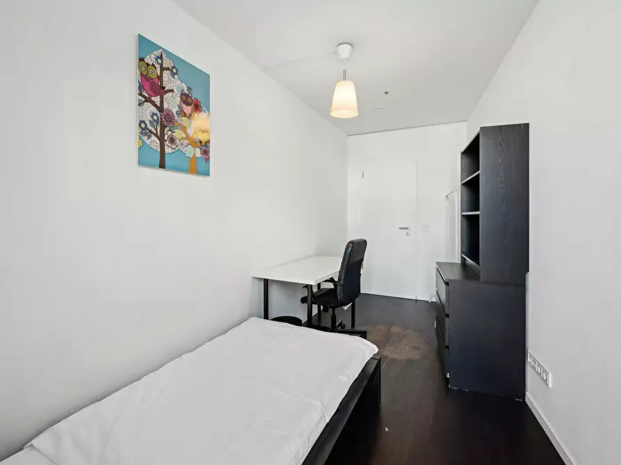 Immagine 3 di Camera in affitto  in Bernhard-Weiß-Straße a Berlin