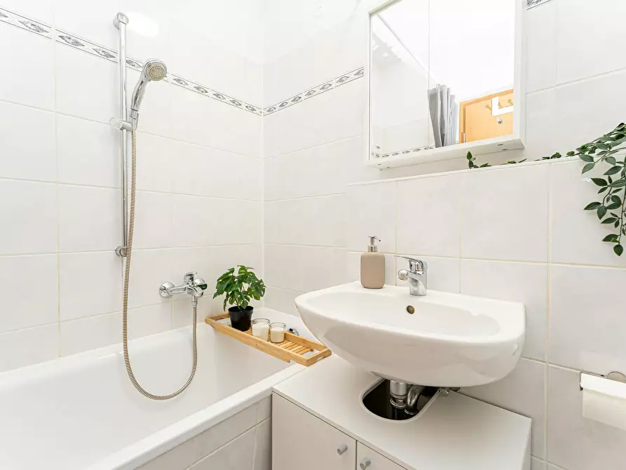 Immagine 7 di Camera in affitto  in Hubertusdamm a Potsdam