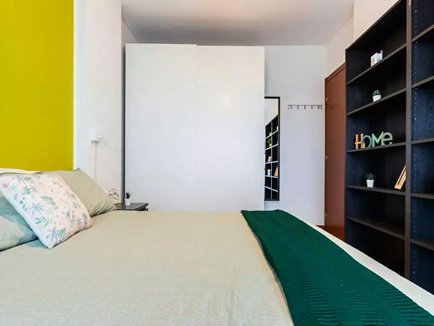 Immagine 3 di Camera in affitto  in Via dei Missaglia a Milano