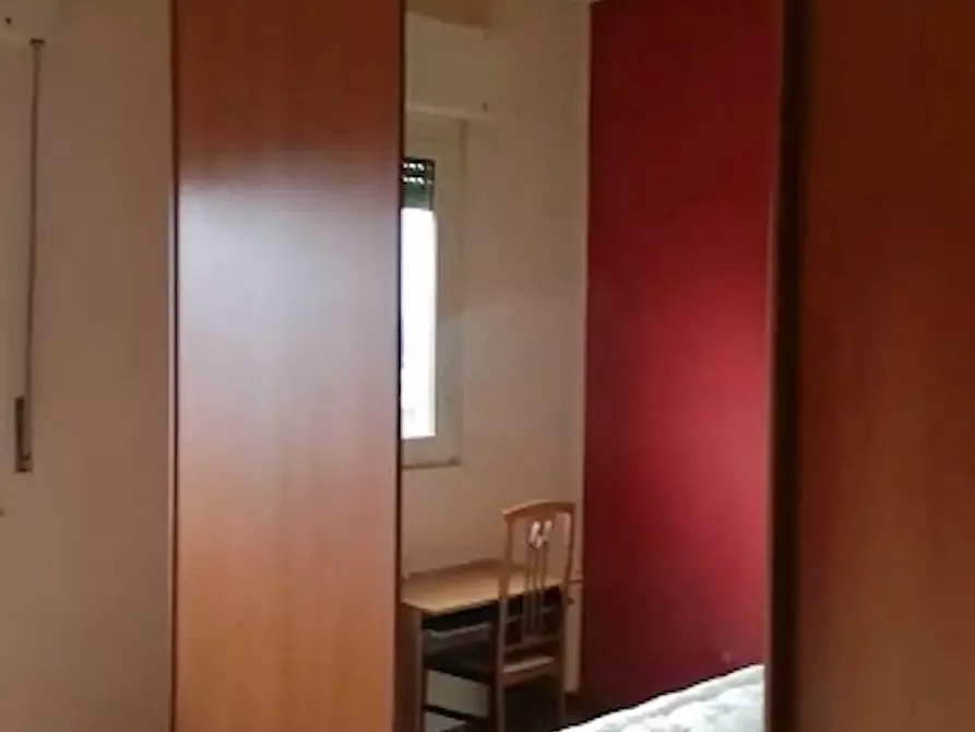 Immagine 2 di Camera in affitto  in Via Plava a Torino