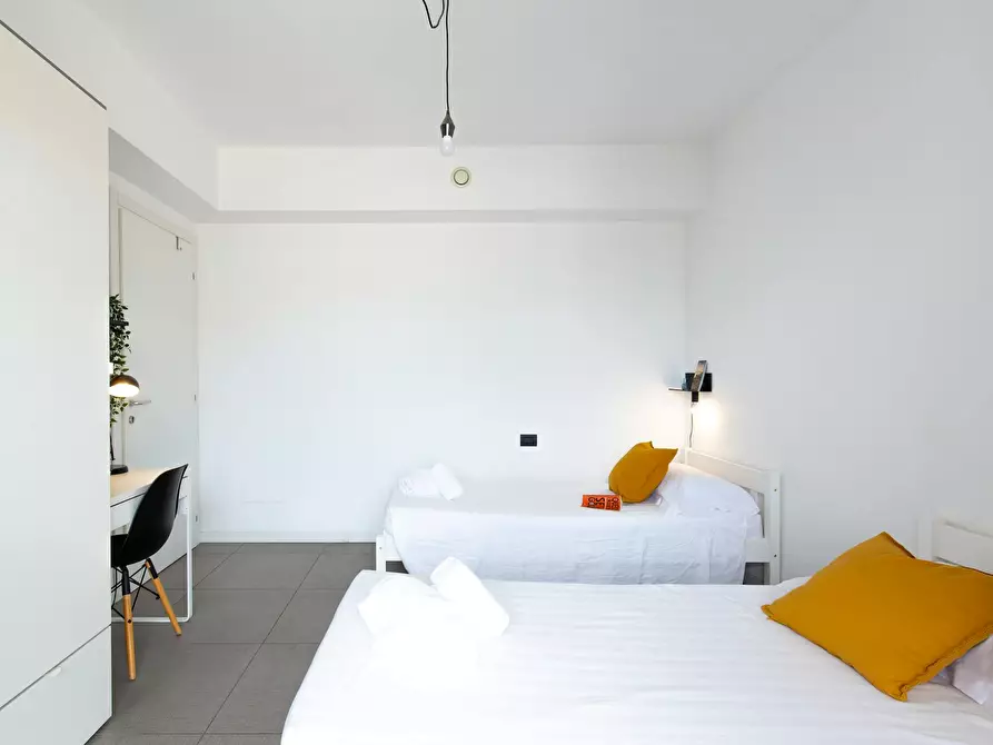 Immagine 5 di Appartamento in affitto  in Via Luigi Mercantini a Milano