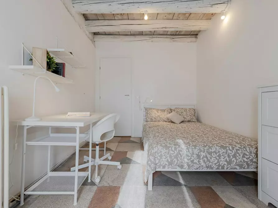 Immagine 4 di Camera in affitto  in Via Savonarola a Padova