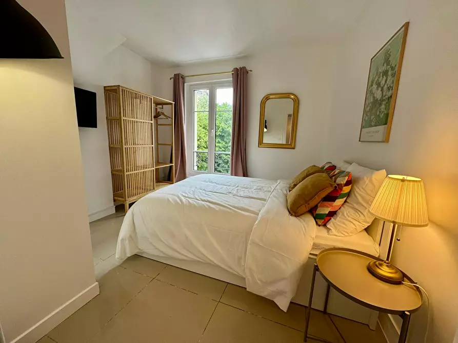 Immagine 10 di Appartamento in affitto  in Rue d'Alleray a Paris
