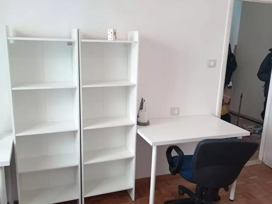 Immagine 1 di Camera condivisa in affitto  in Via Nino Bertocchi a Bologna