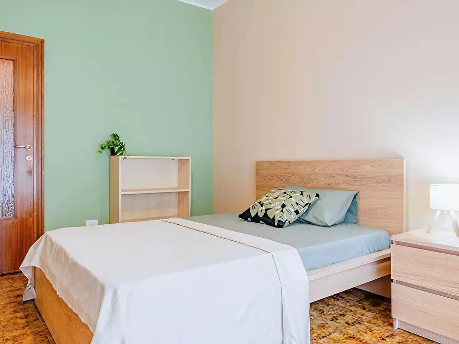 Immagine 4 di Camera in affitto  in Viale Giovanni Suzzani a Milano