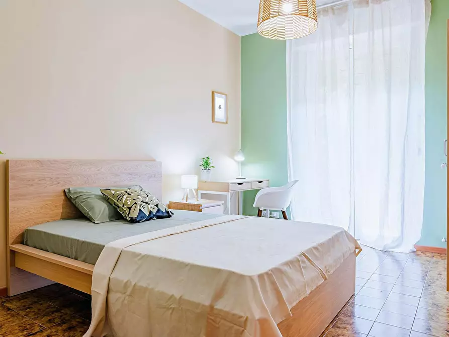 Immagine 1 di Camera in affitto  in Viale Giovanni Suzzani a Milano