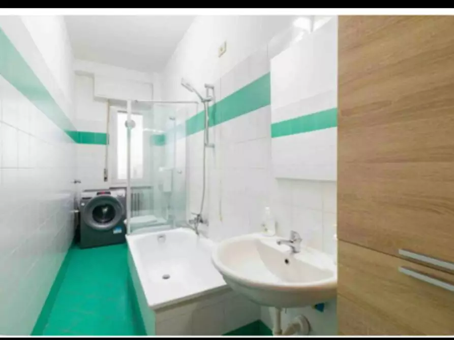 Immagine 8 di Camera in affitto  in Via Modica a Milano