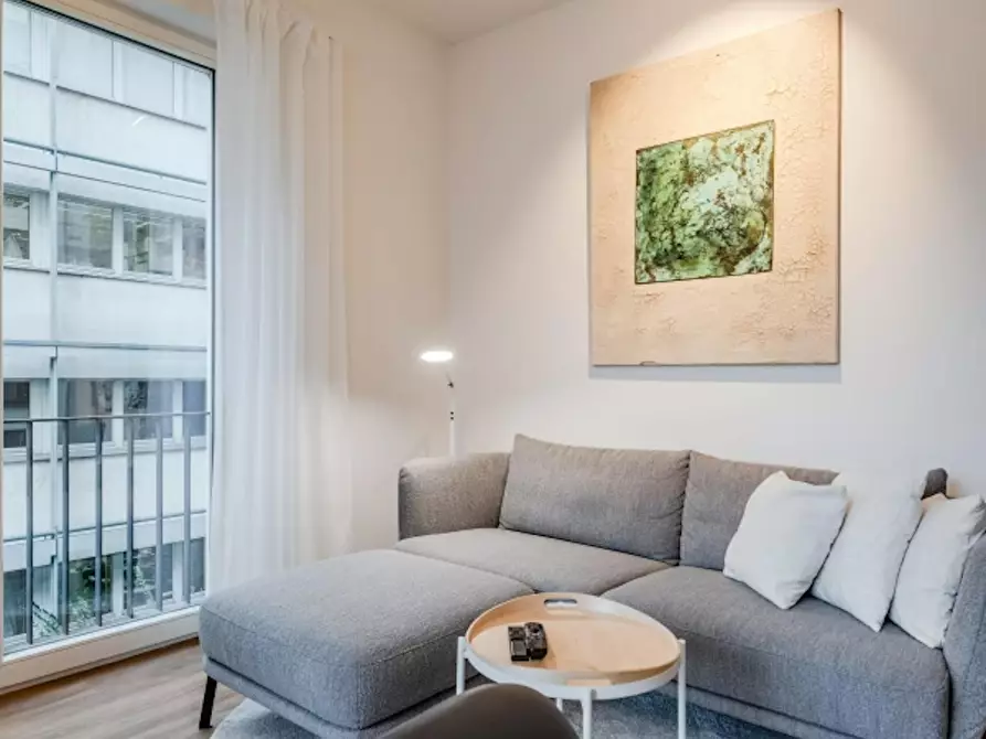 Immagine 4 di Appartamento in affitto  in Chausseestraße a Berlin