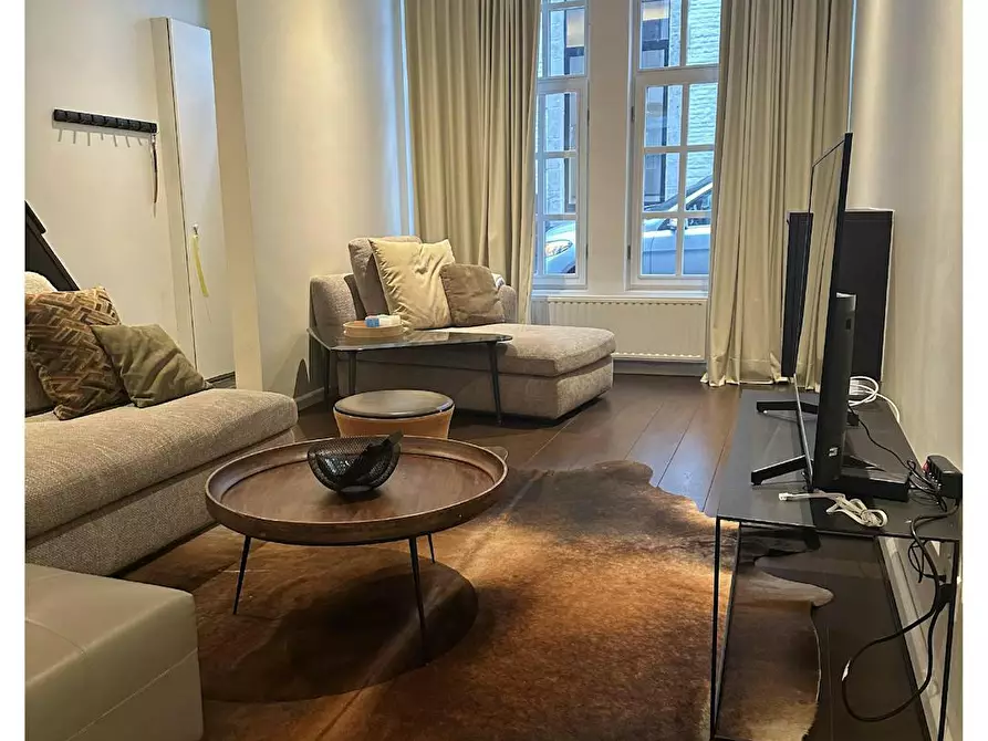 Immagine 2 di Casa indipendente in affitto  in Koningstraat a Gent