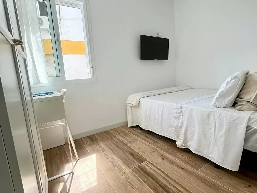 Immagine 3 di Camera in affitto  in Barriada Villegas a Sevilla