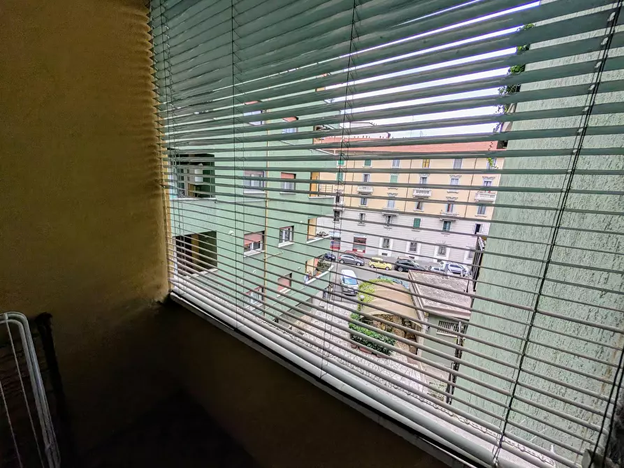 Immagine 5 di Camera condivisa in affitto  in Via Monte Generoso a Milano