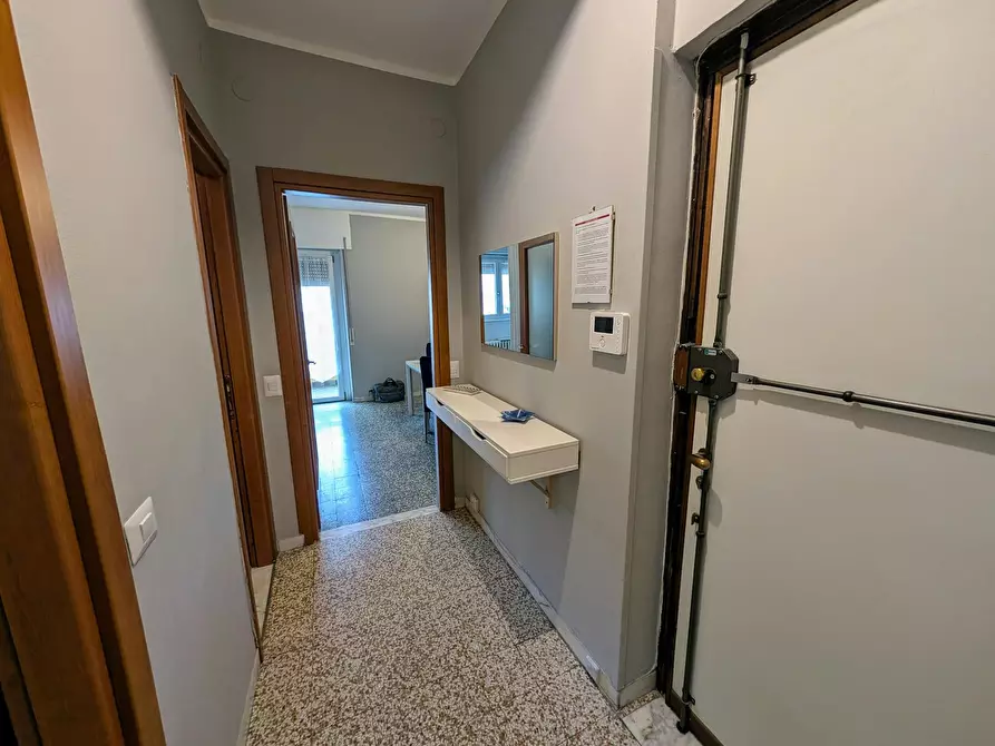 Immagine 4 di Camera condivisa in affitto  in Via Monte Generoso a Milano