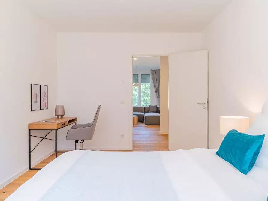 Immagine 4 di Appartamento in affitto  in Einbecker Straße a Berlin
