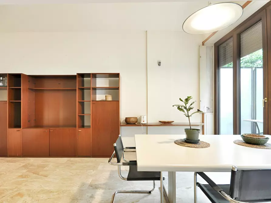 Immagine 9 di Appartamento in affitto  in Via Vincenzo Monti a Milano