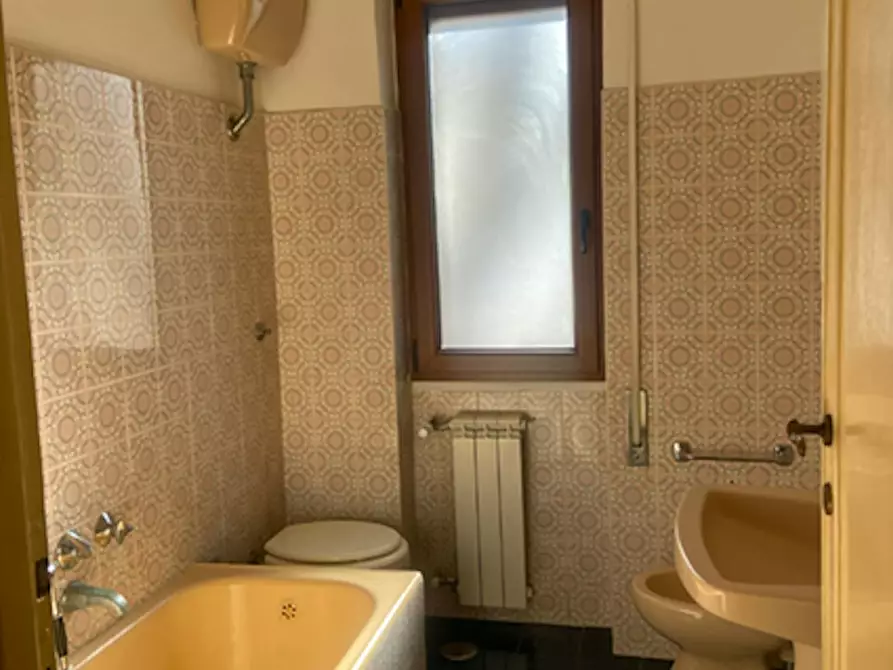 Immagine 8 di Camera in affitto  in Via Leonardo Fibonacci a Roma