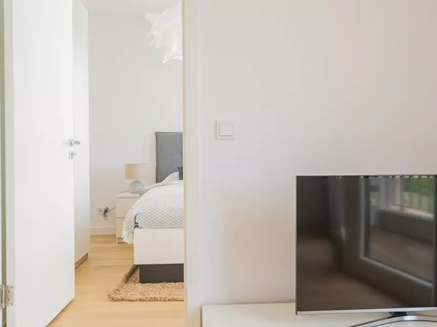 Immagine 7 di Appartamento in affitto  in Krausenstraße a Berlin