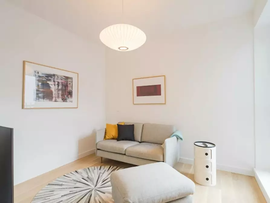 Immagine 3 di Appartamento in affitto  in Krausenstraße a Berlin