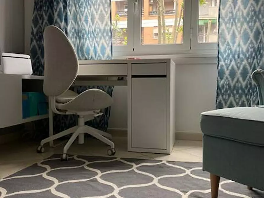 Immagine 6 di Camera in affitto  in Viale Amelia a Roma